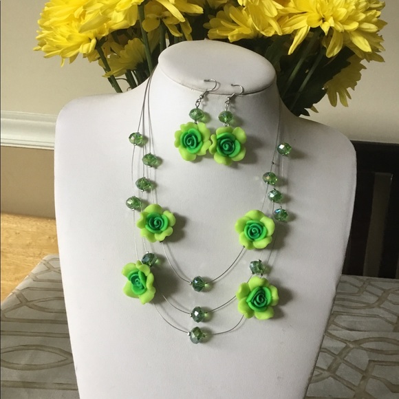 Three Layers Multi Green Flowers necklace earring - Picture 1 of 3